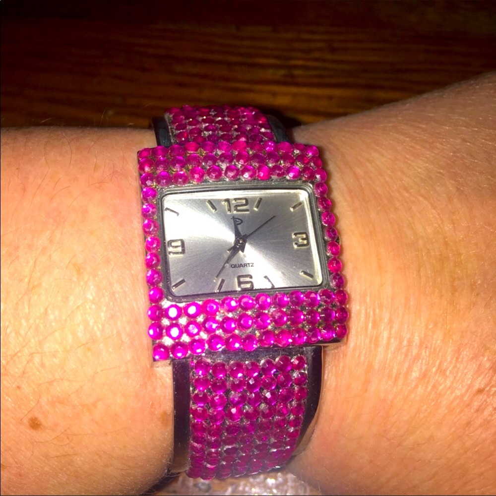 Cuff/Bracelet Watch - Picture 2 of 5
